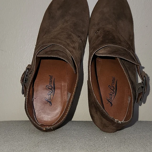 Lucky Brand Sumarah Suede Wedge Bootie - Picture 5 of 7